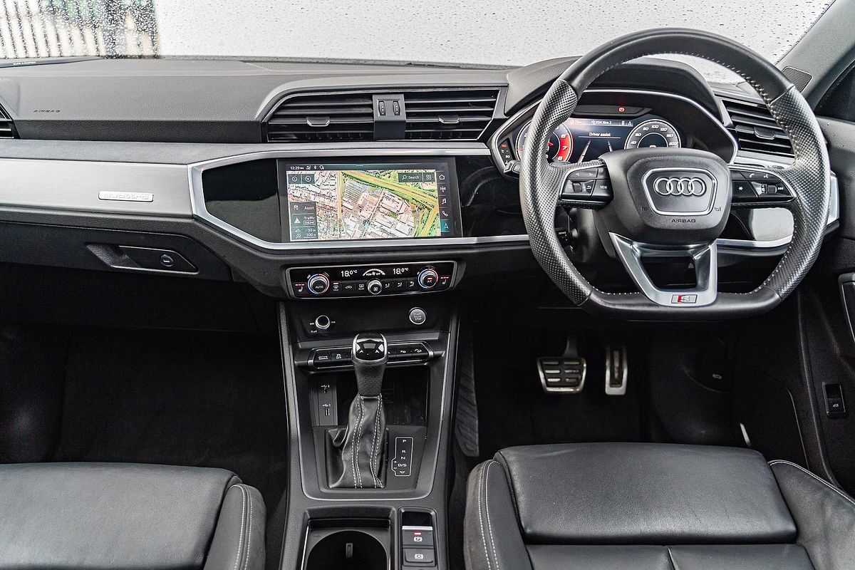 2020 Audi Q3 40 TFSI S line F3
