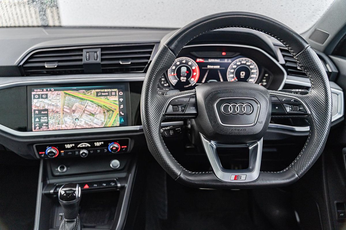 2020 Audi Q3 40 TFSI S line F3