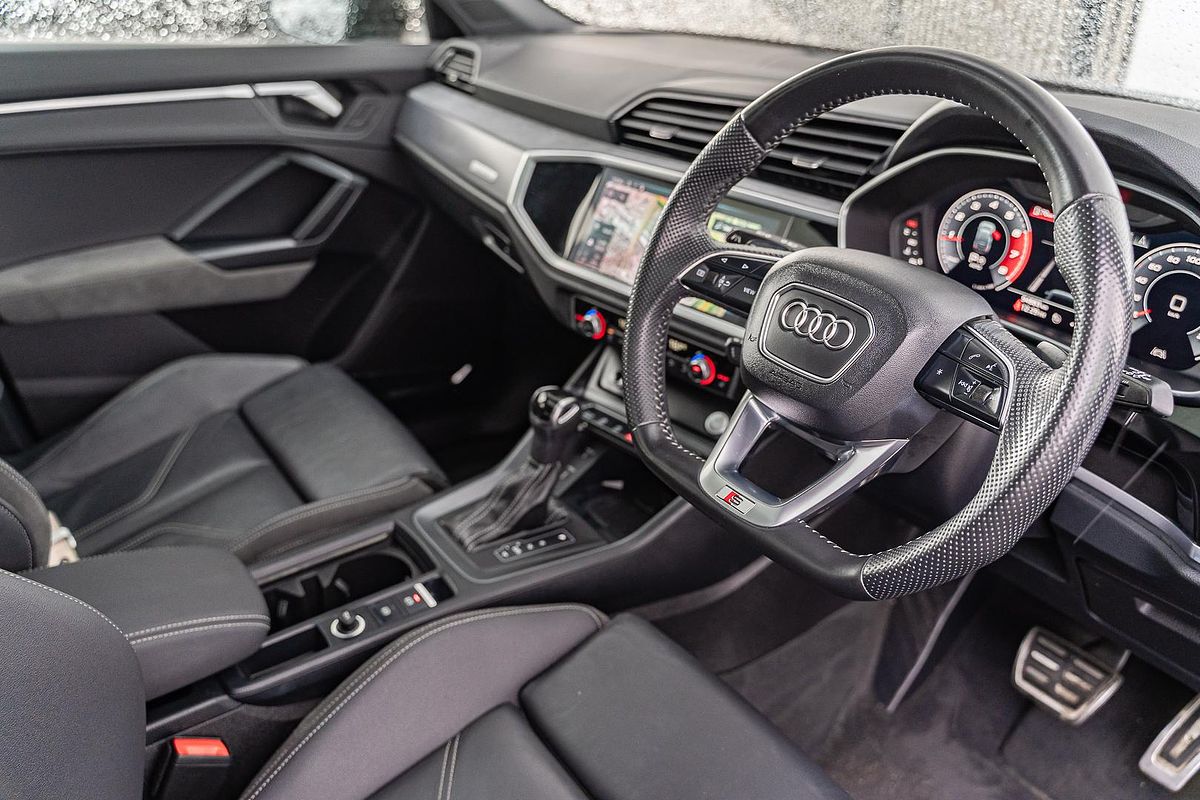 2020 Audi Q3 40 TFSI S line F3
