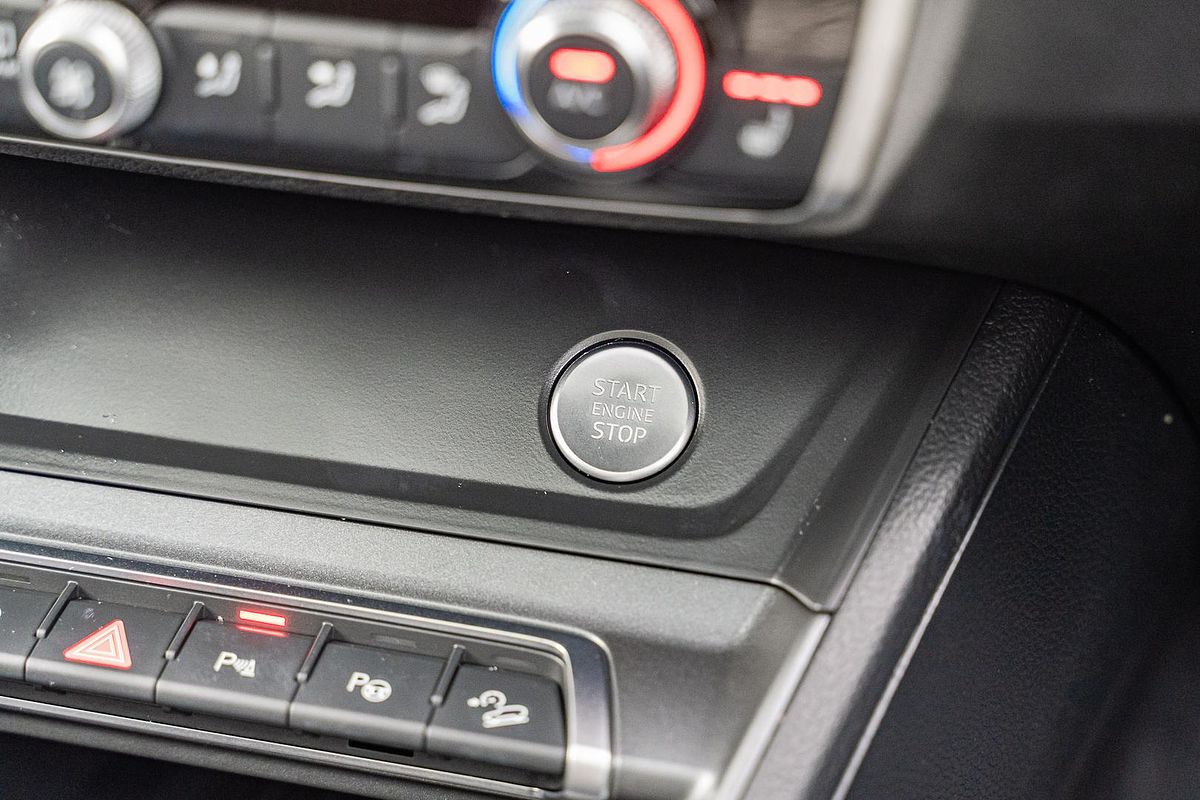 2020 Audi Q3 40 TFSI S line F3