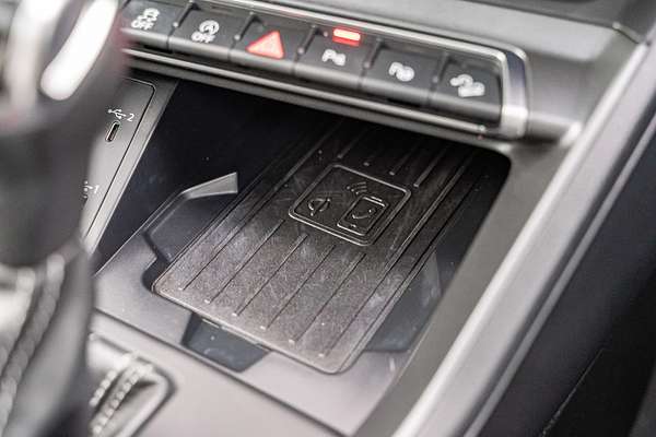 2020 Audi Q3 40 TFSI S line F3