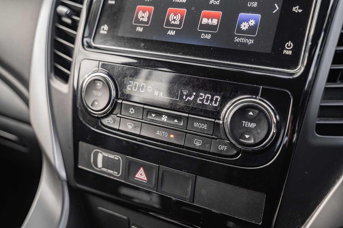 2017 Mitsubishi Pajero Sport GLS QE