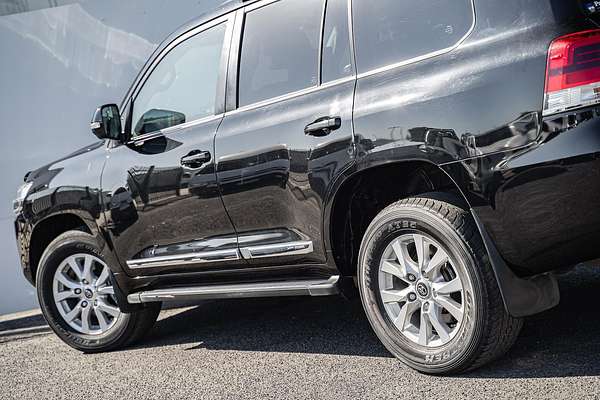 2020 Toyota Landcruiser Sahara VDJ200R