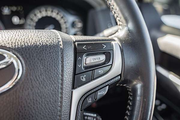 2020 Toyota Landcruiser Sahara VDJ200R