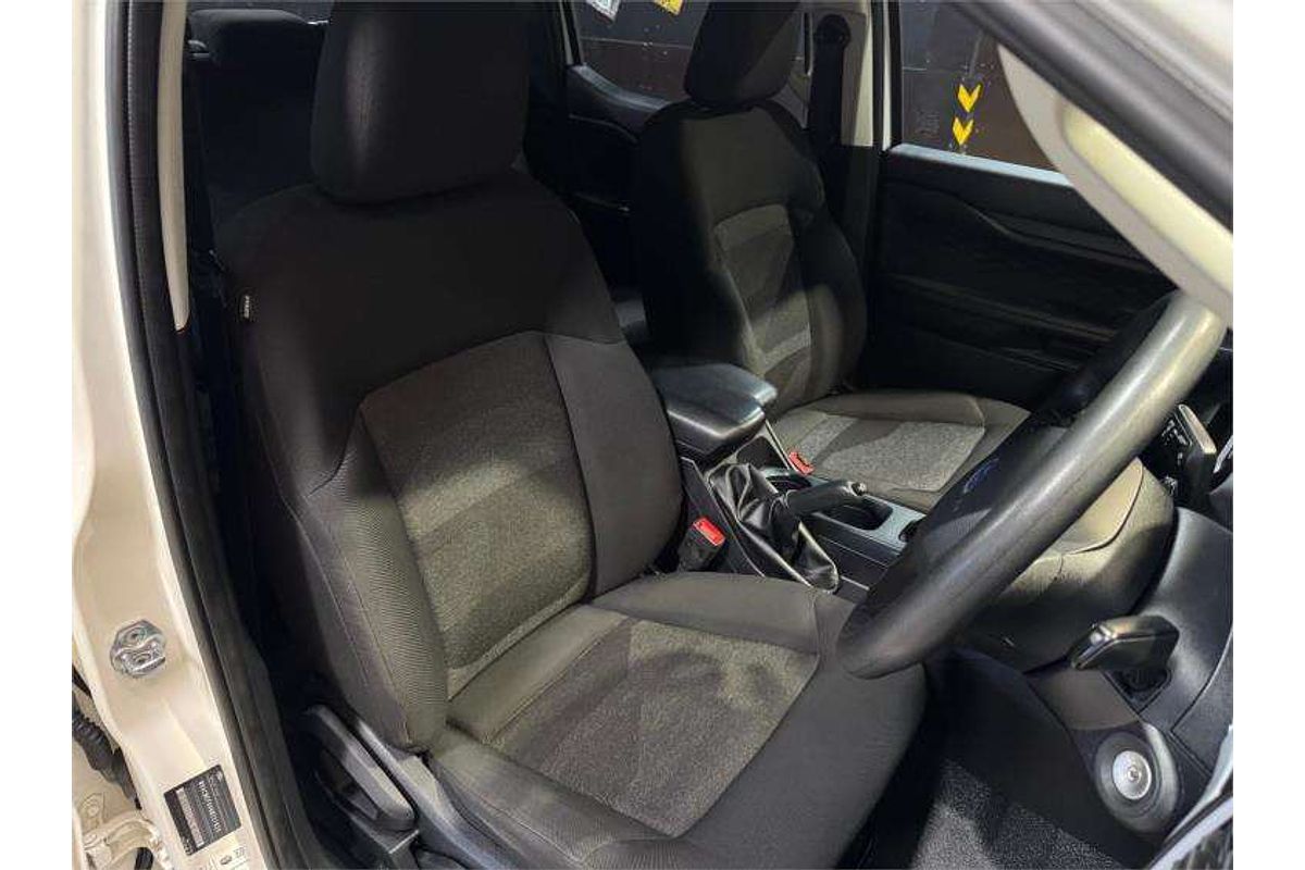 2022 Ford Ranger XL  4X4 2.0L