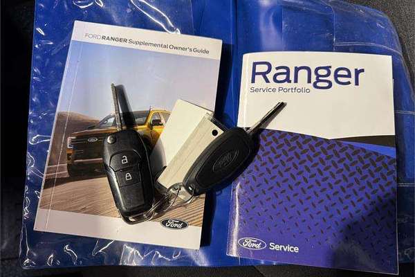 2022 Ford Ranger XL  4X4 2.0L