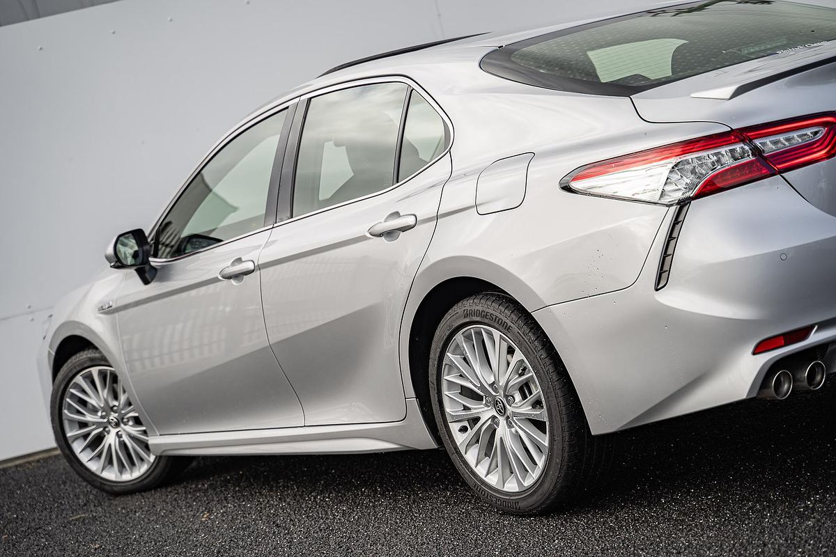 2020 Toyota Camry SL AXVH70R