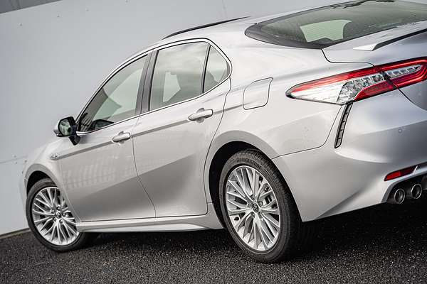 2020 Toyota Camry SL AXVH70R