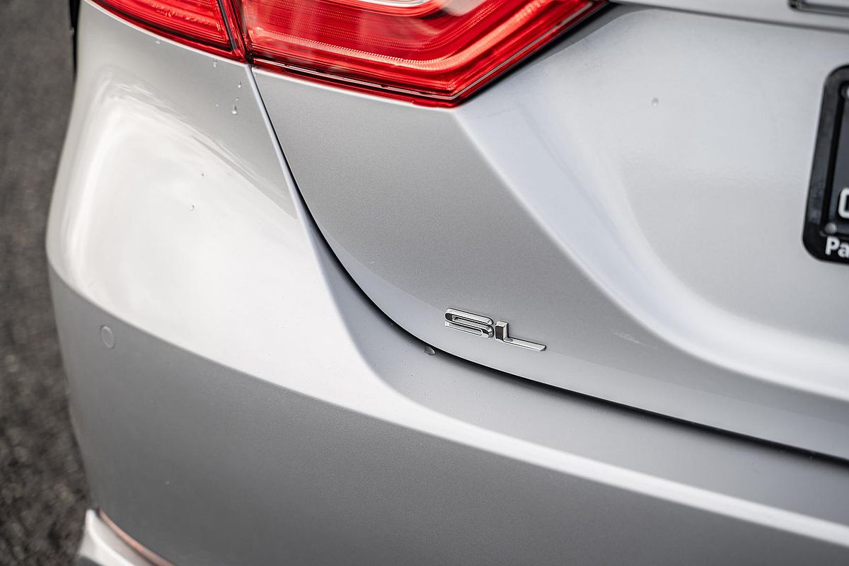 2020 Toyota Camry SL AXVH70R