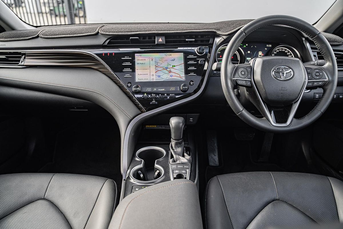 2020 Toyota Camry SL AXVH70R