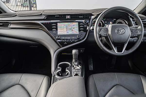 2020 Toyota Camry SL AXVH70R