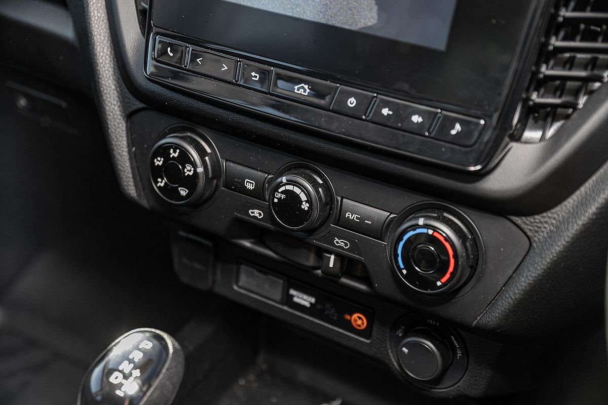 2023 Isuzu D-MAX SX 4X4