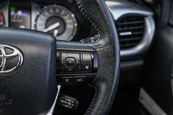 2021 Toyota Hilux SR5 GUN126R 4X4