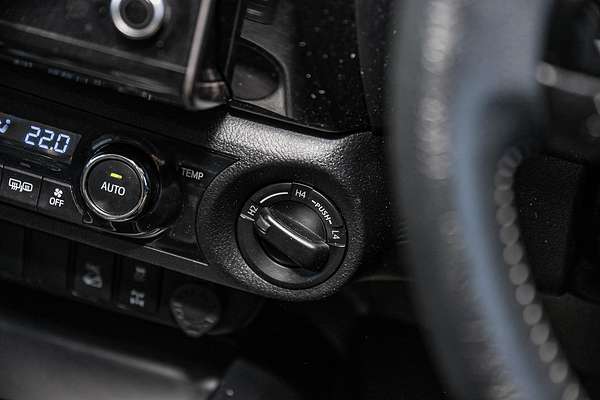 2021 Toyota Hilux SR5 GUN126R 4X4