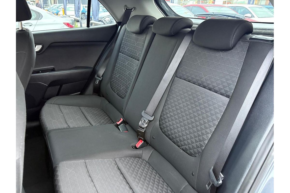 2022 Kia Rio S YB
