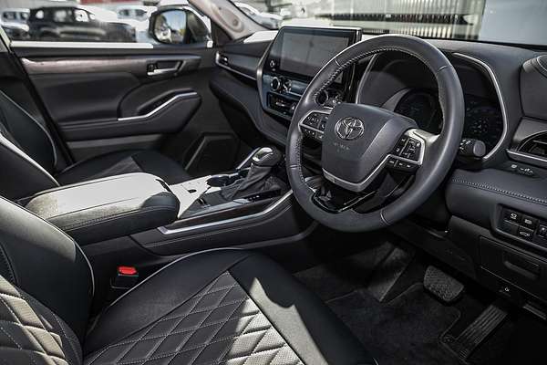 2024 Toyota Kluger Grande AXUH78R