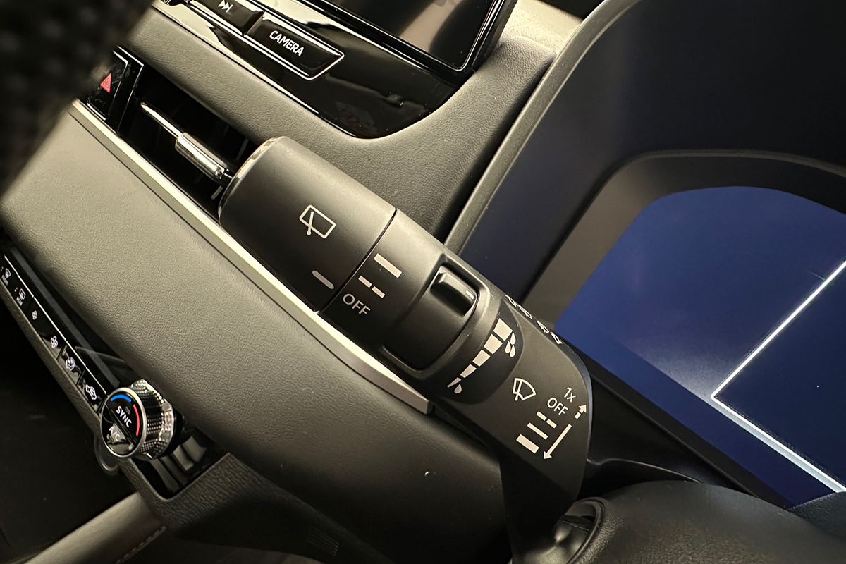 2025 Mitsubishi Outlander ES ZM