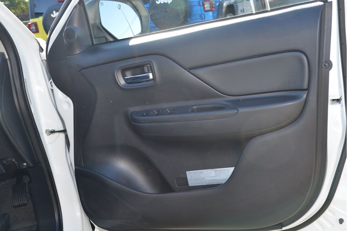 2022 Mitsubishi Triton GLX-R MR 4X4