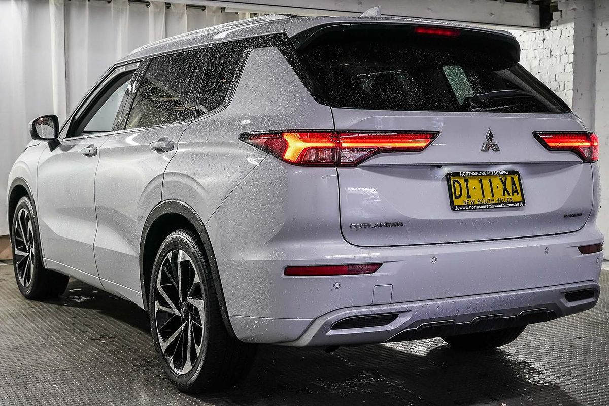 2024 Mitsubishi Outlander Exceed ZM