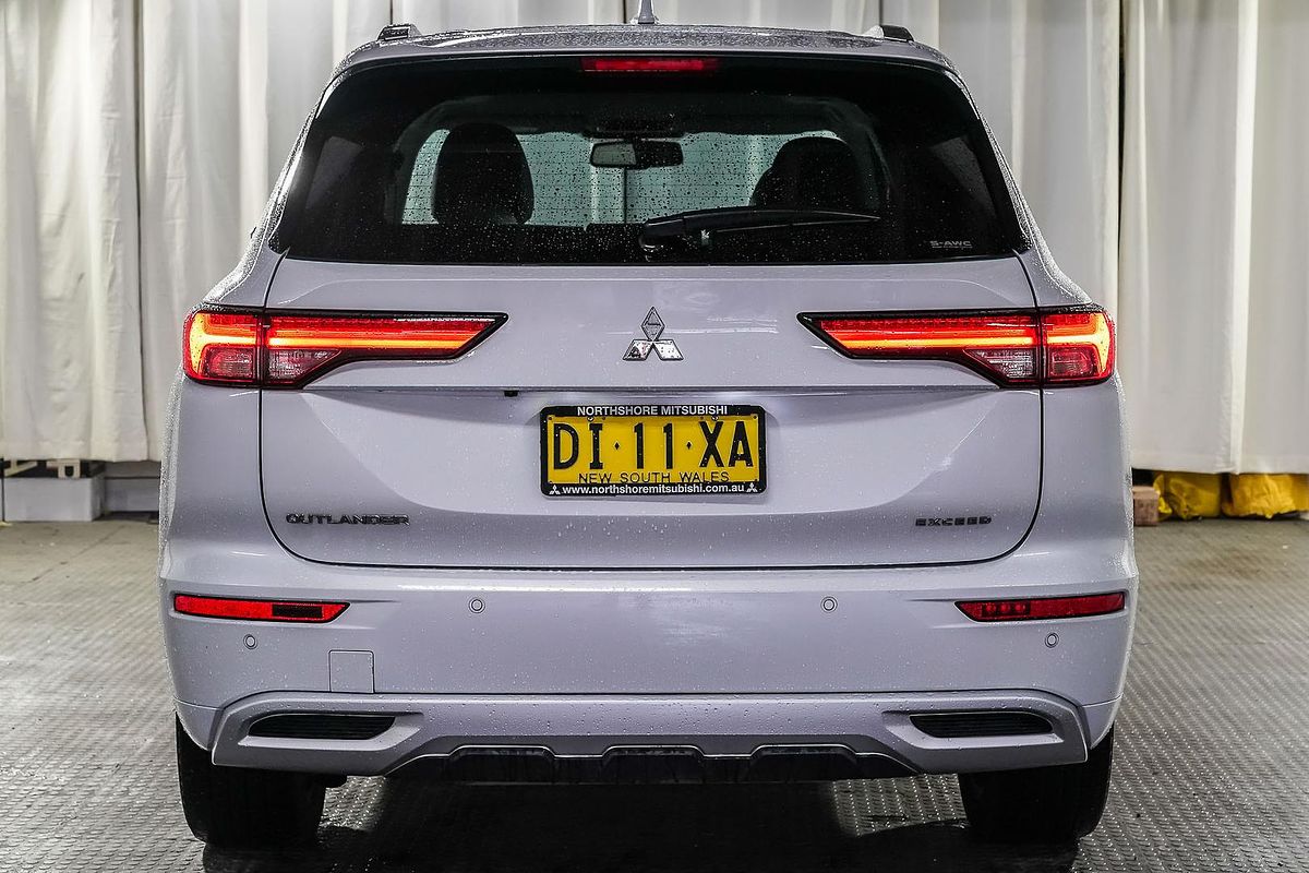 2024 Mitsubishi Outlander Exceed ZM