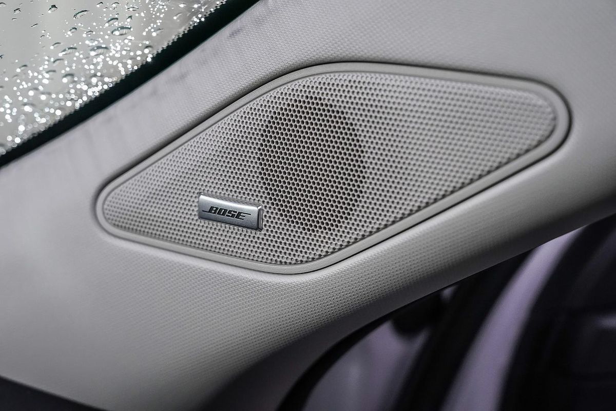 2024 Mitsubishi Outlander Exceed ZM