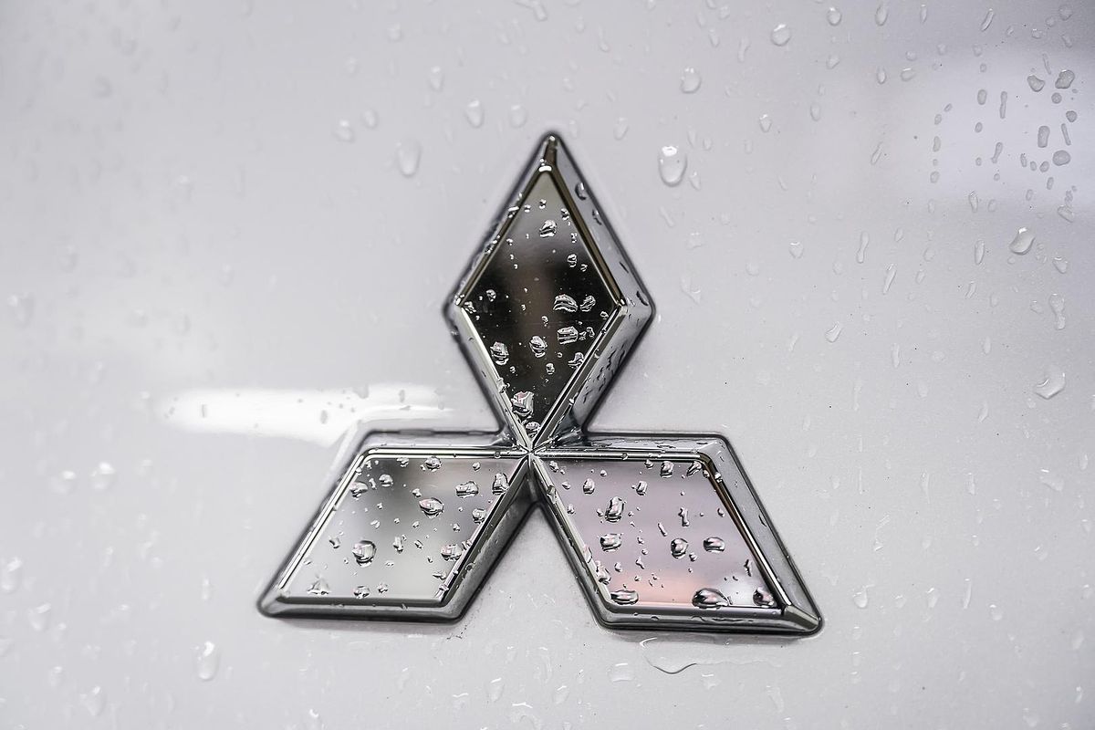 2024 Mitsubishi Outlander Exceed ZM