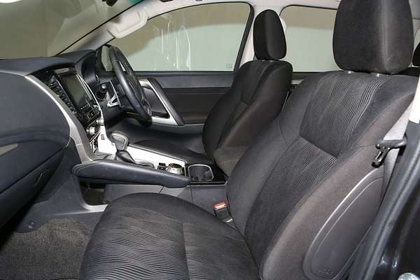 2024 Mitsubishi Pajero Sport GLX QF