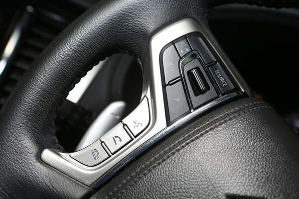 2024 Mitsubishi Pajero Sport GLX QF