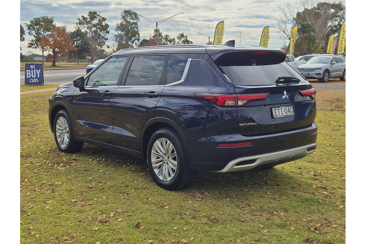 2022 Mitsubishi Outlander LS ZM