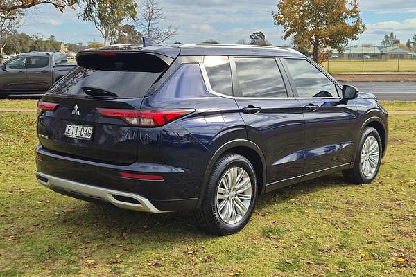 2022 Mitsubishi Outlander LS ZM