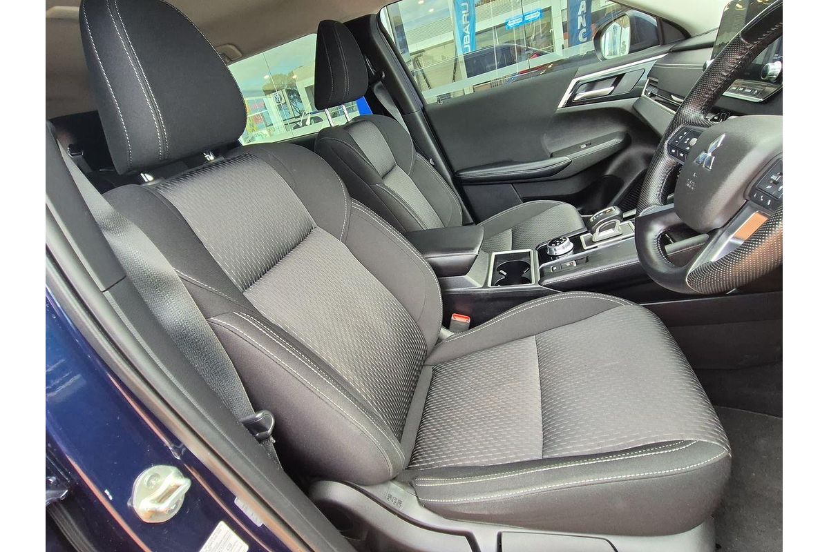 2022 Mitsubishi Outlander LS ZM