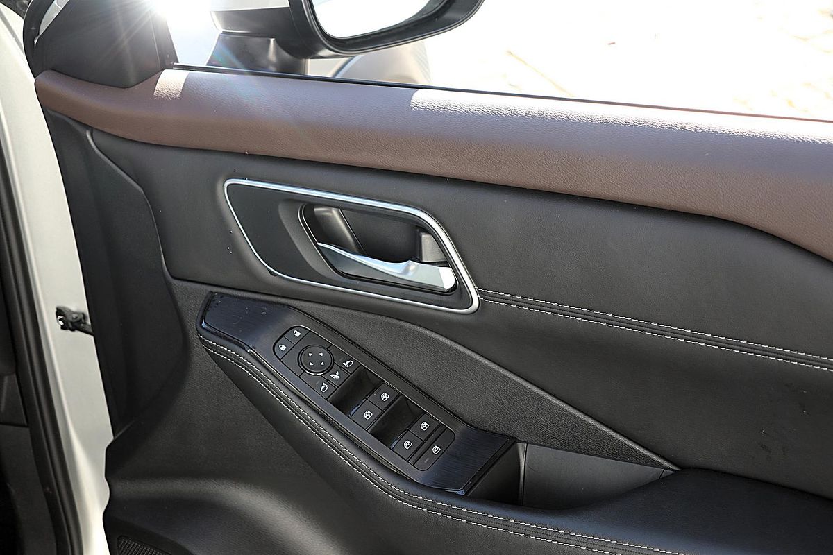 2024 Nissan X-TRAIL ST-L e-POWER T33