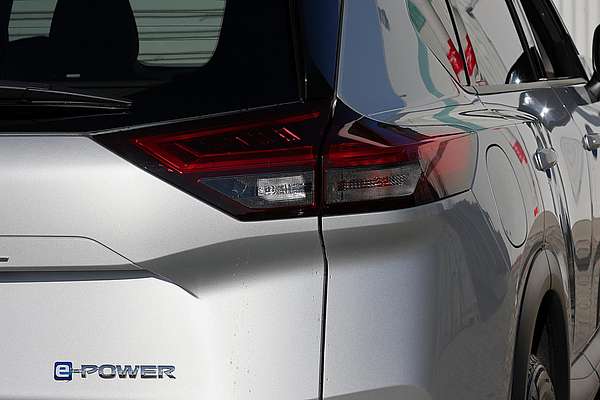 2024 Nissan X-TRAIL ST-L e-POWER T33