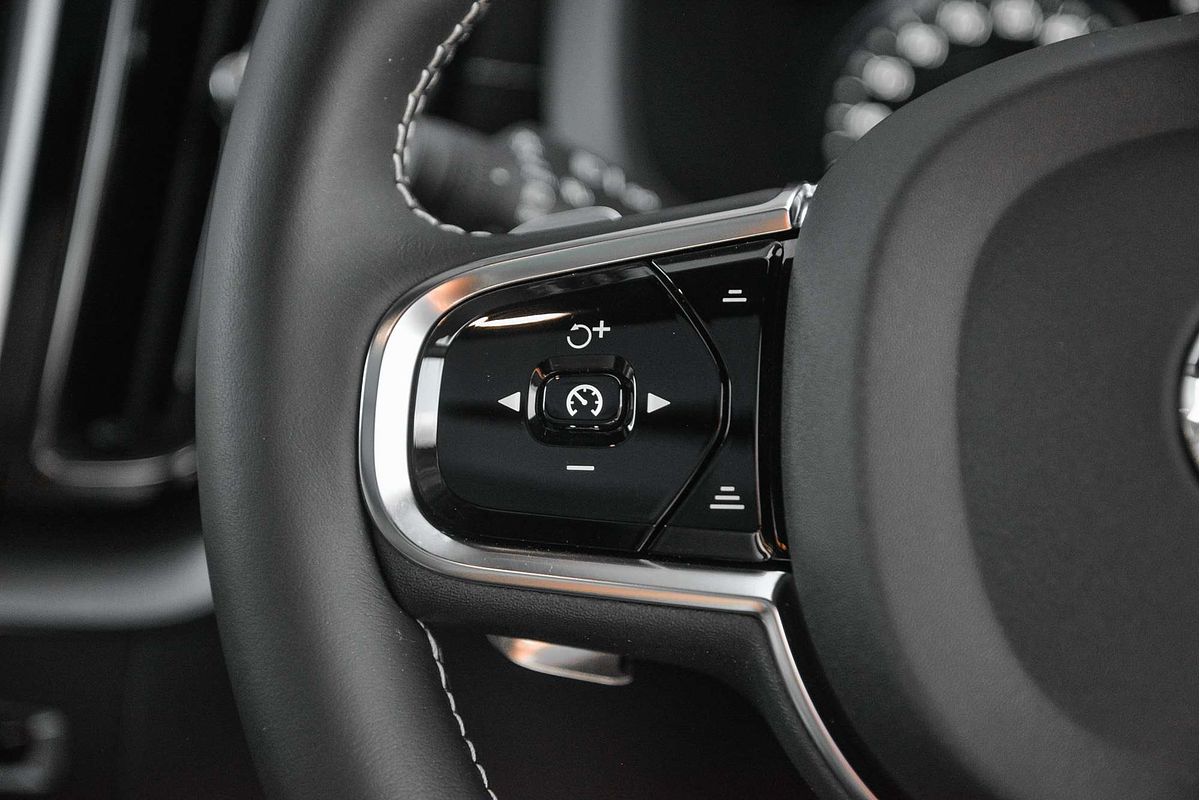 2019 Volvo XC60 T6 R-Design