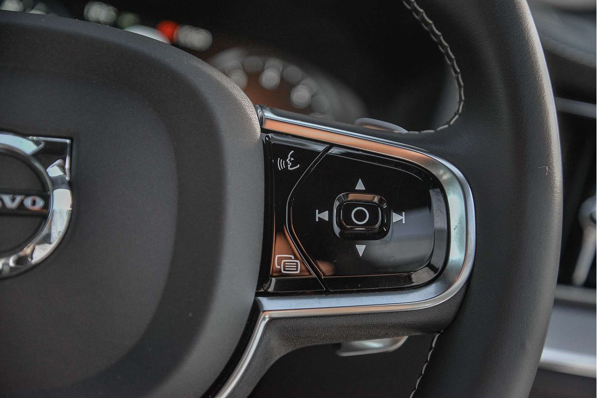 2019 Volvo XC60 T6 R-Design