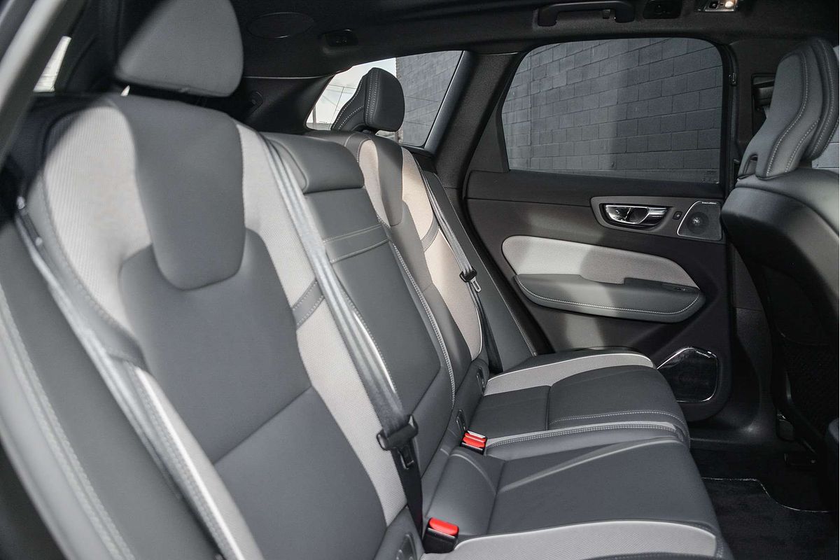 2019 Volvo XC60 T6 R-Design
