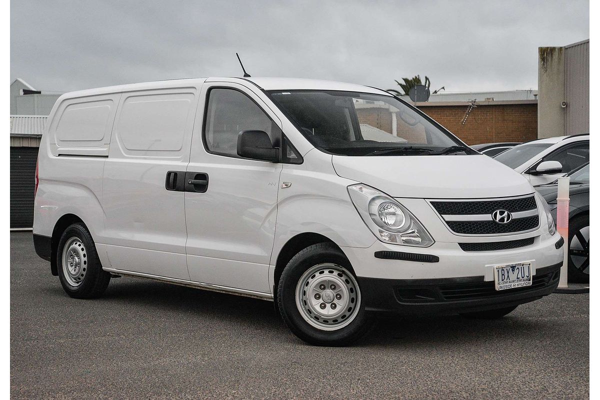 2013 Hyundai iLoad TQ2-V