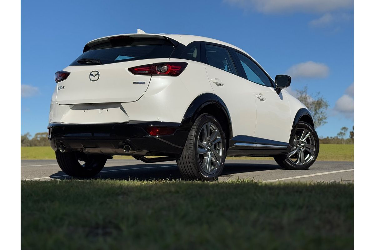 2025 Mazda CX-3 G20 Akari DK
