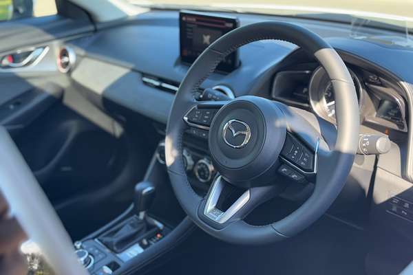 2025 Mazda CX-3 G20 Akari DK