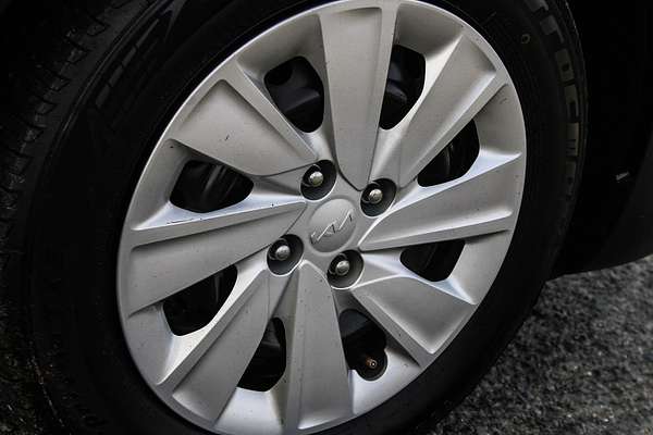 2023 Kia Stonic S YB