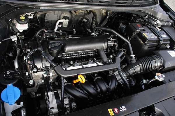 2023 Kia Stonic S YB