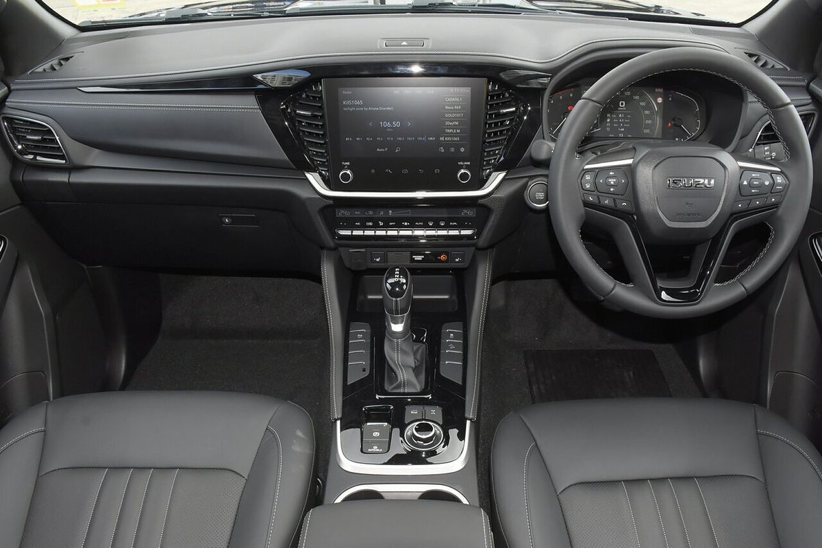 2025 Isuzu MU-X LS-T