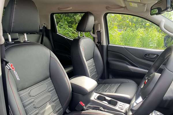 2025 Nissan Navara PRO-4X D23 4X4