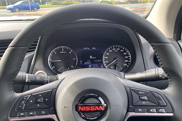 2025 Nissan Navara PRO-4X D23 4X4