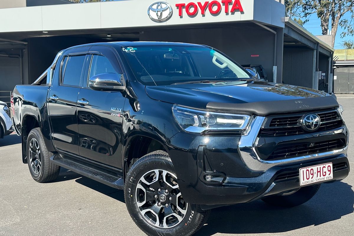 2023 Toyota Hilux SR5 GUN126R