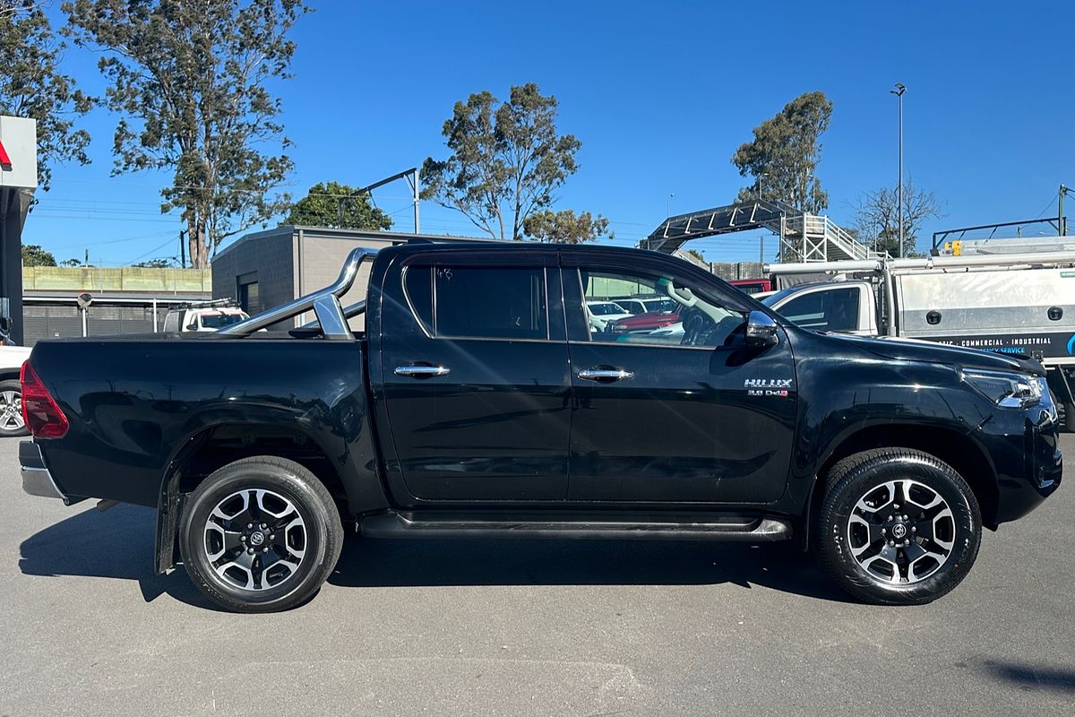 2023 Toyota Hilux SR5 GUN126R