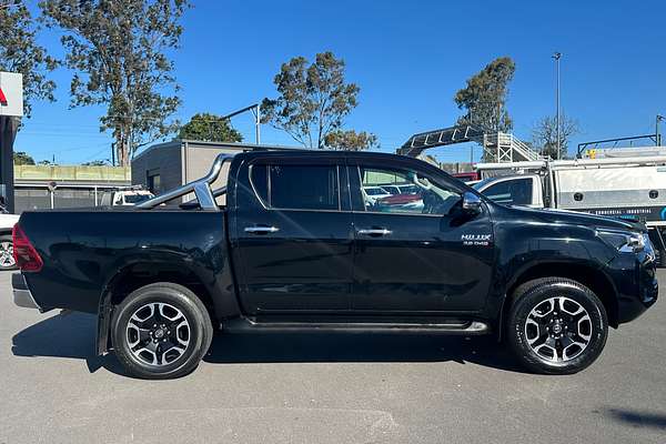 2023 Toyota Hilux SR5 GUN126R