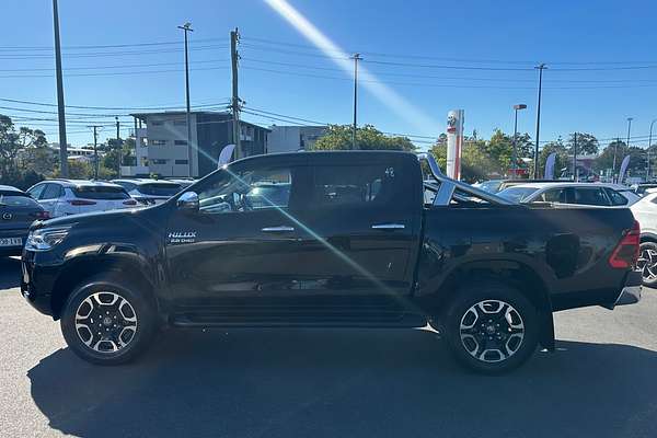 2023 Toyota Hilux SR5 GUN126R