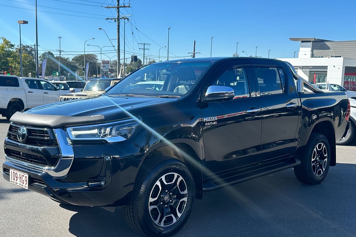 2023 Toyota Hilux SR5 GUN126R