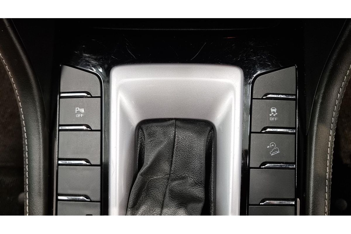 2023 Isuzu MU-X LS-T